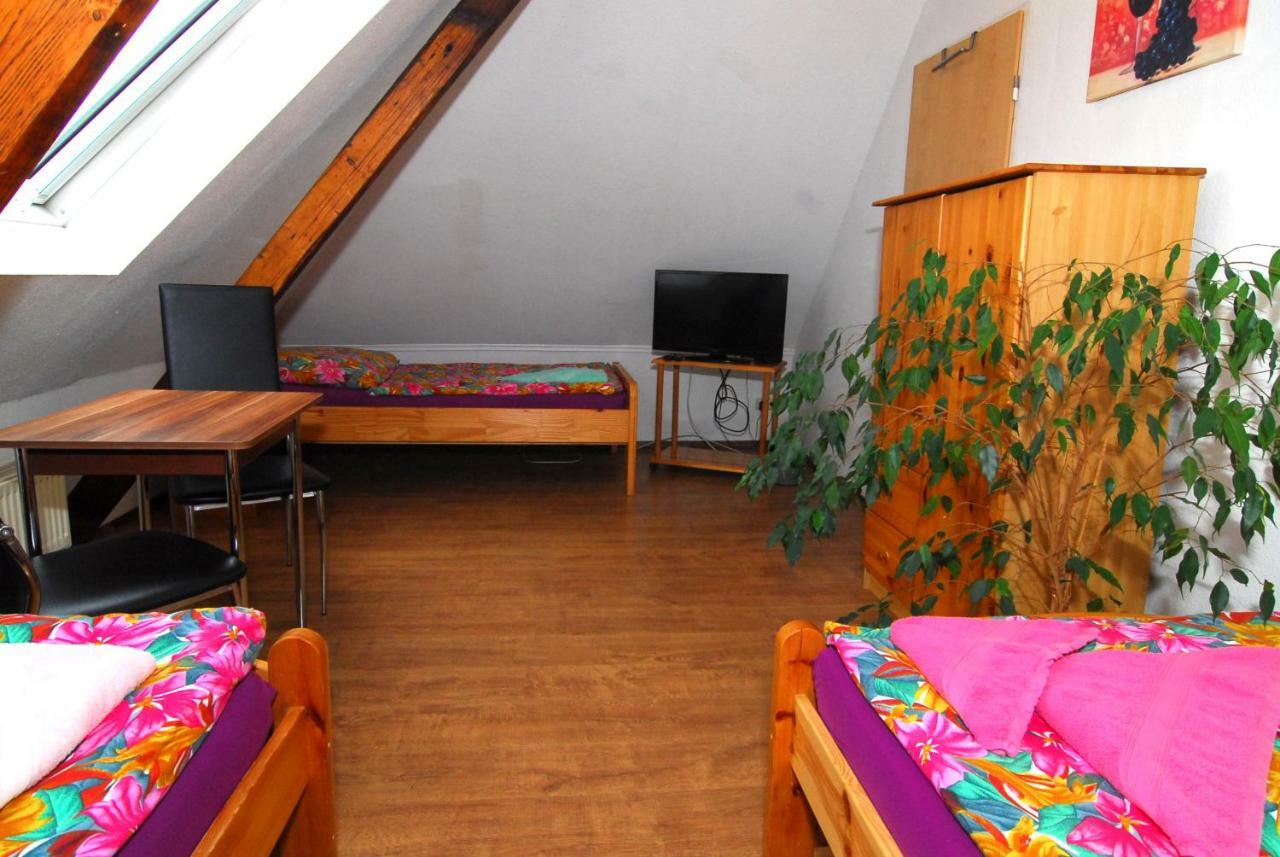 Monteurwohnungen Krings Am Steinbuechel 1 Eschweiler Esterno foto